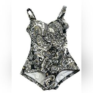 MAXINE OF HOLLYWOOD womens modest vintage style boy leg one piece swimsuit